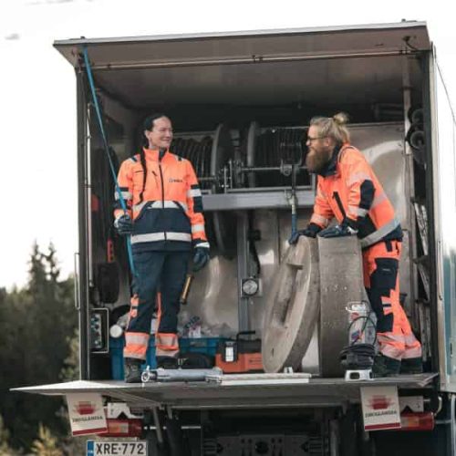 Rengaskaivon-huolto-ja-rengaskaivon-puhdistus-kansipaketin-asennus HRV-Palvelut kaivohuolto ja puhdistus