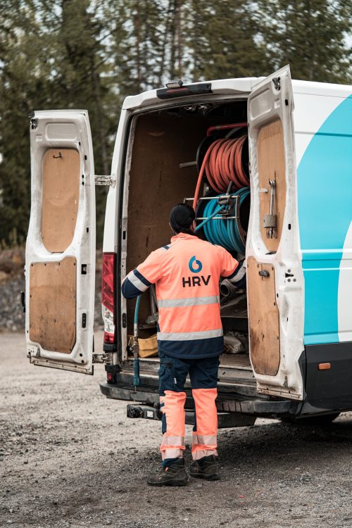 Viemäritukoksen avaus ja viemärin avaus